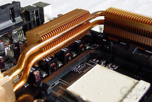 Asus M2N Crosshair Green - Mainboard - 14