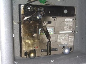 Abgebrannter Dell-Laptop #3