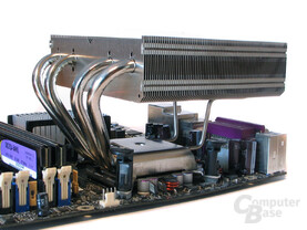 Wuchtiger Anpressdruck biegt Mainboard