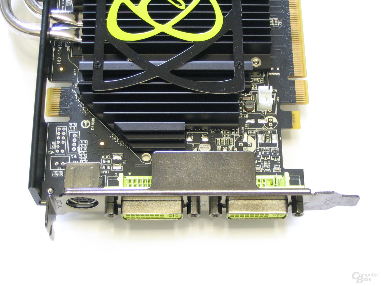 XFX GeForce 7950 GT Front