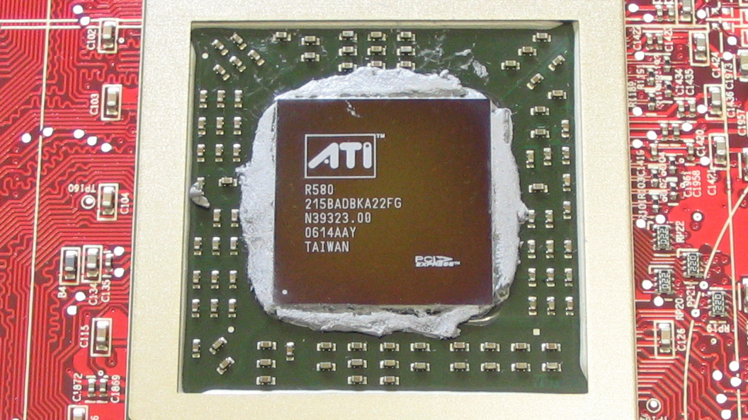 ATi Radeon X1900 XT mit 256 MB im Test: Auch die Hälfte kann schnell sein