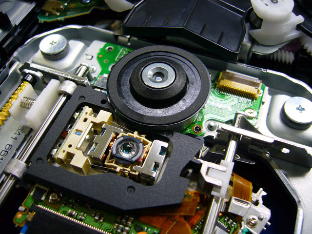 PlayStation 3: Blick ins Innere: Blu-ray Laufwerk | Quelle: http://pc.watch.impress.co.jp