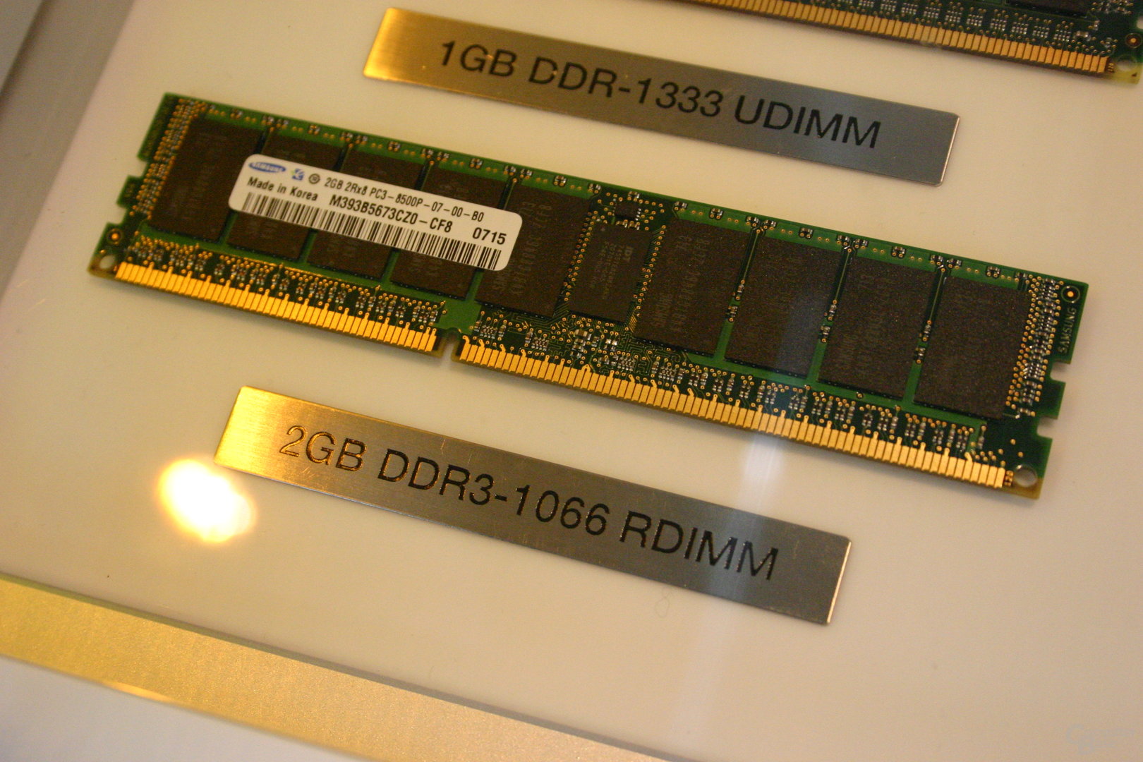 Registered DDR3-1066 für Server