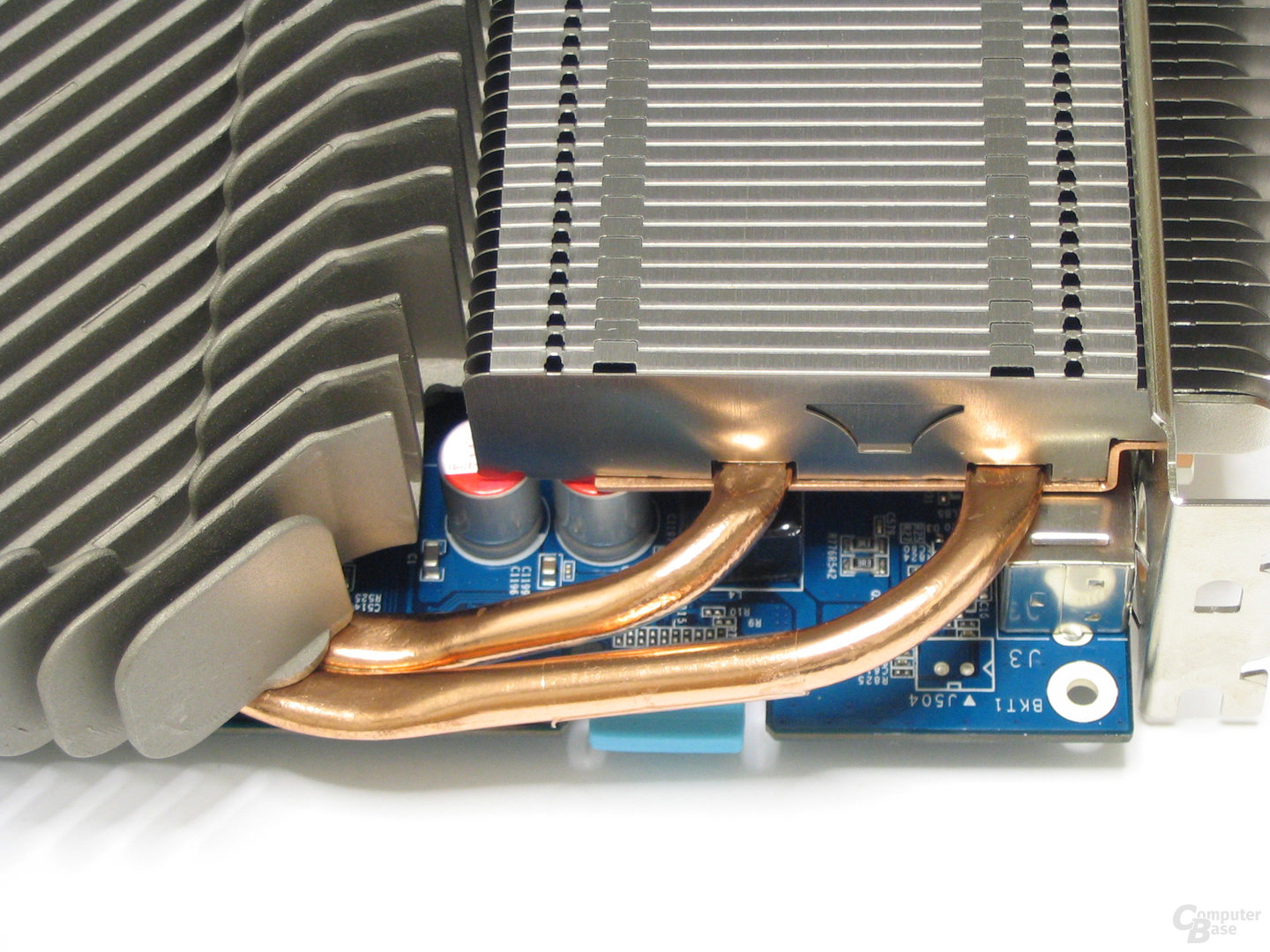 GeForce 8600 GTS Silent-Pipe 3 Heatpipes