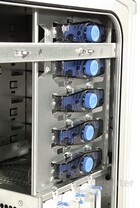 Cooler Master Cosmos – Laufwerkschächte