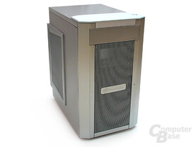 Wabengitterfront und Aluminiumlook beim SG03