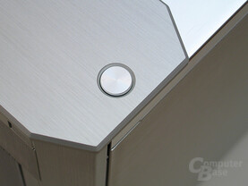 Oben platzierter Powerbutton