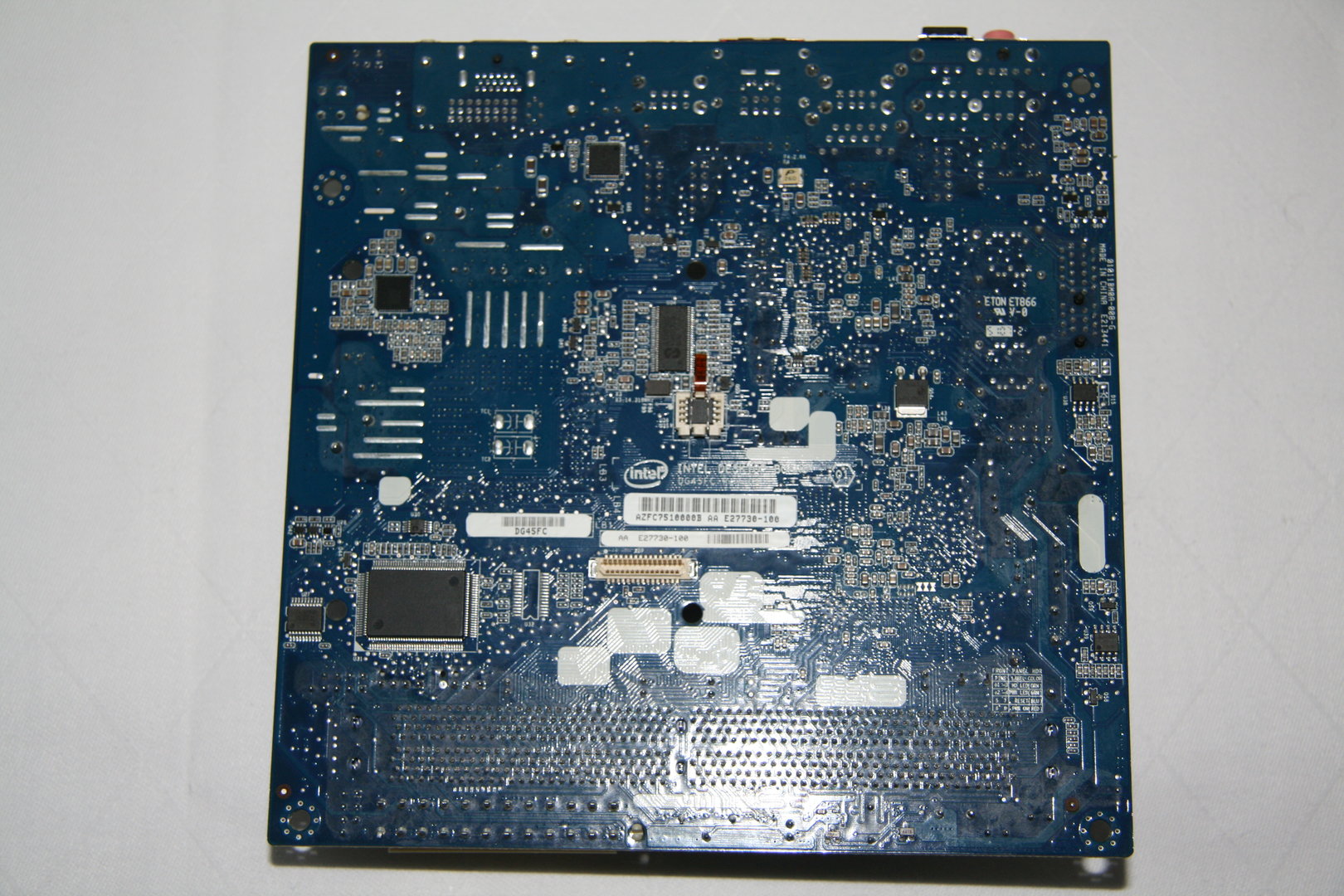 Intel DG45FC Mini-ITX-Mainboard mit G45