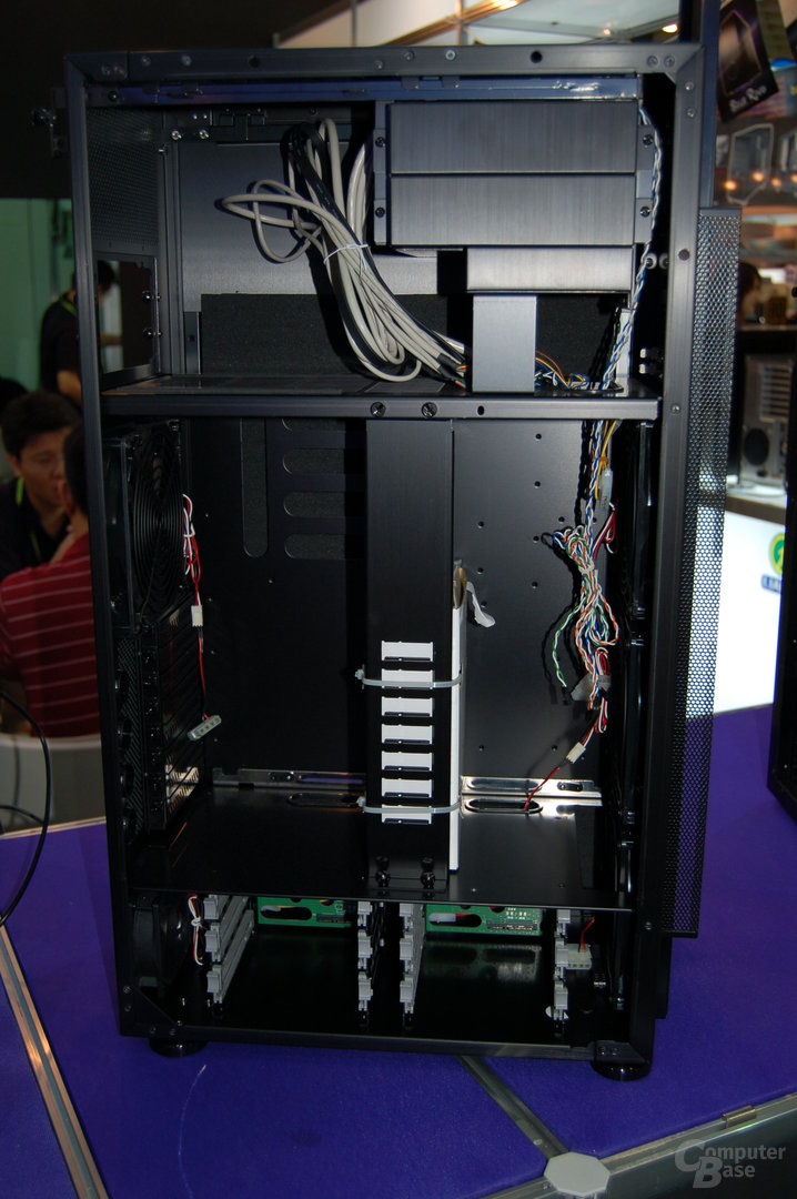 Lian Li PC-X2000