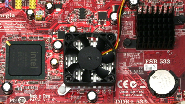 Intel Atom 330 im Test: Zwei Kerne, vier Threads, mehr Leistung?