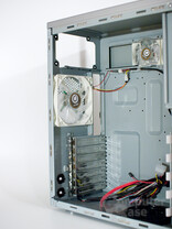 Ikonik Zaria A20 – Innenraum hinten