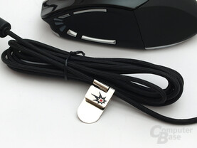 Ummanteltes Kabel und Befestigungsclip