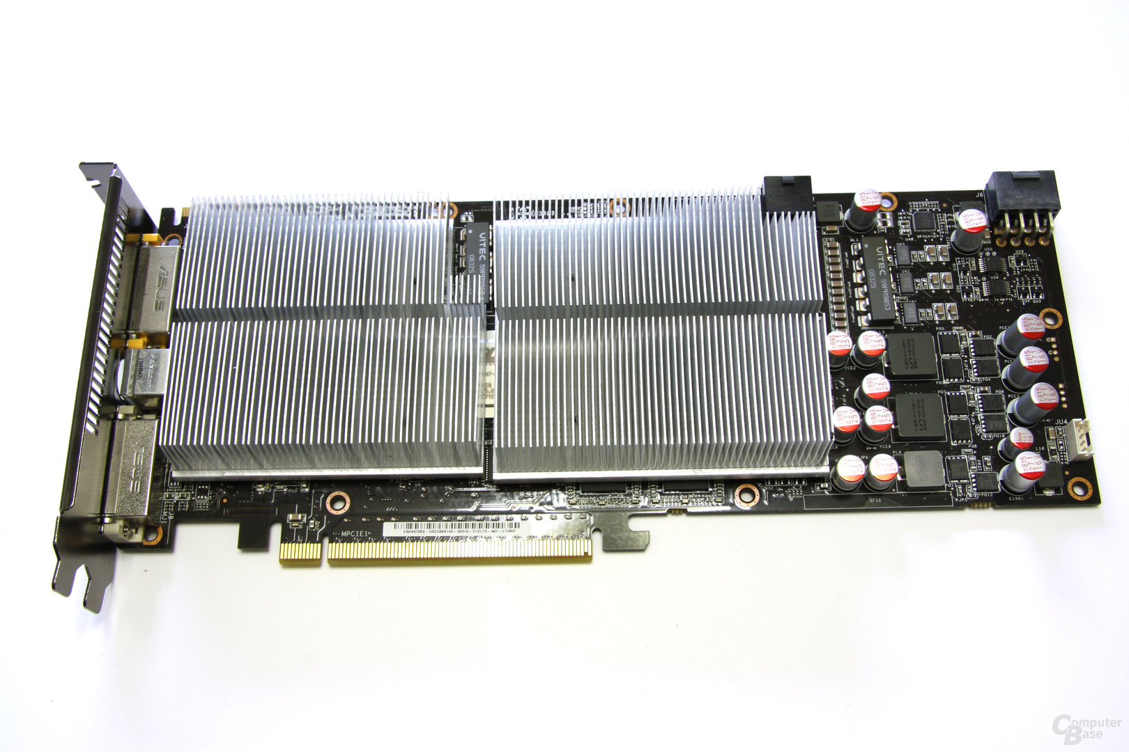 Radeon HD 4870 X2 ohne Lüfter