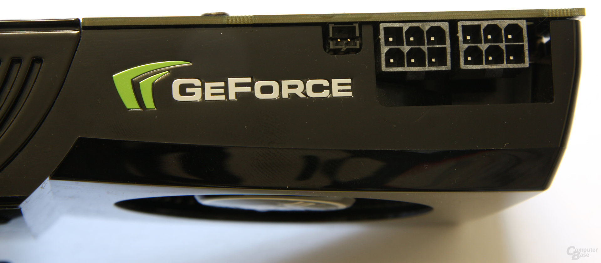 GeForce GTX 285 Stromanschlüsse