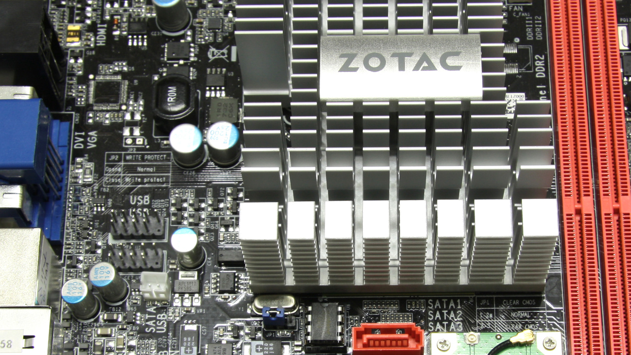 Zotac IONITX-A im Test: Intels Atom lernt dank Nvidia Ion das Fliegen