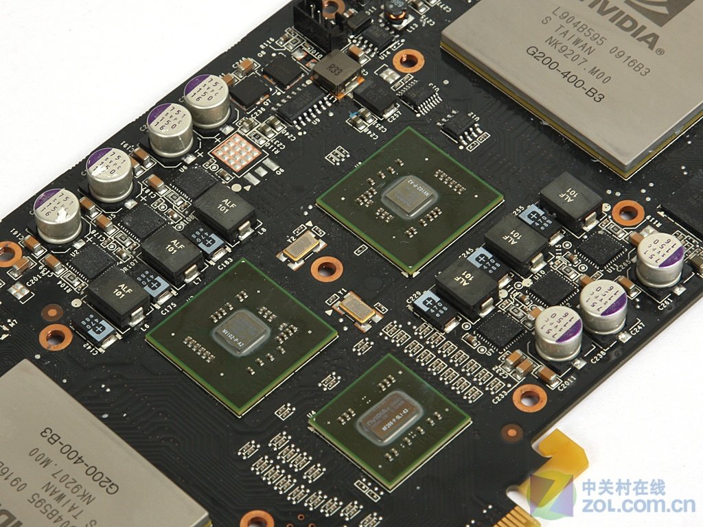 Nvidia GeForce GTX 295 mit einem PCB