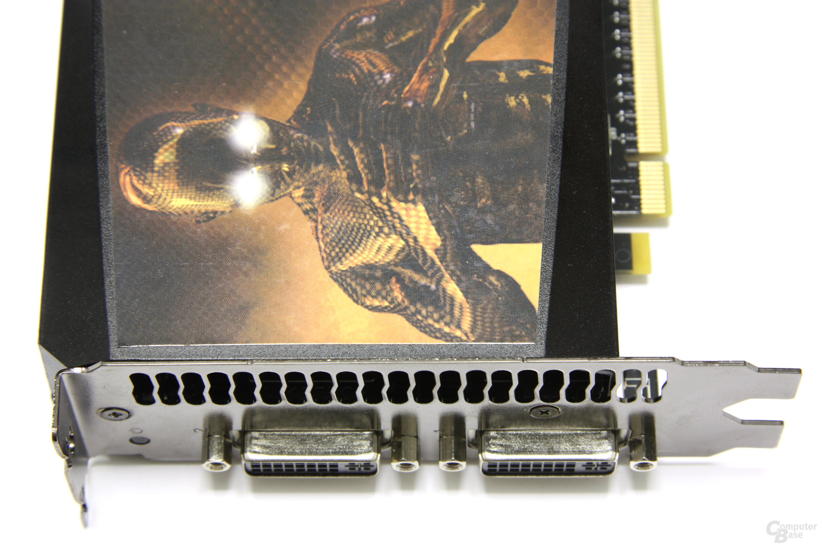 GeForce GTX 295 Anschlüsse
