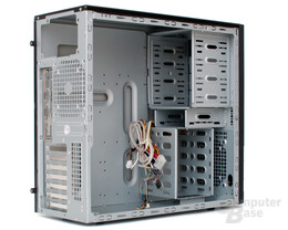 Aerocool V-Touch Pro – Innenraum