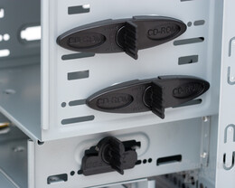 Aerocool V-Touch Pro – Verriegelungen