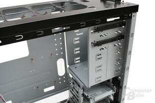 Lancool K58 – 5,25" Schächte