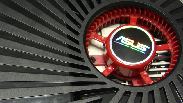 GTX 285 im Test: Asus wärmt alte Nvidia-Karte für den Übertakter auf