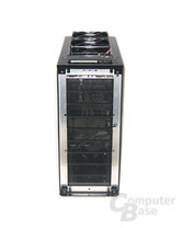 Lian Li Armorsuit PC-P50 – Front und Deckel demontiert