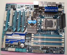Gigabyte GA-EX-58 Extreme2