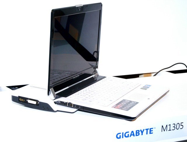 Gigabyte Booktop M1305