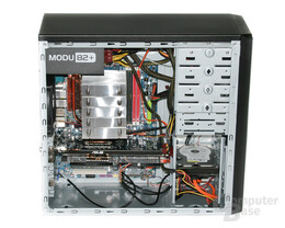 Cooler Master Elite 310 – Innenraum mit Hardware