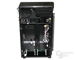 Lian Li TYR Super-Case PC-X2000BW – Innenansicht links