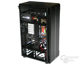 Lian Li TYR Super-Case PC-X2000BW – Innenraum hinten