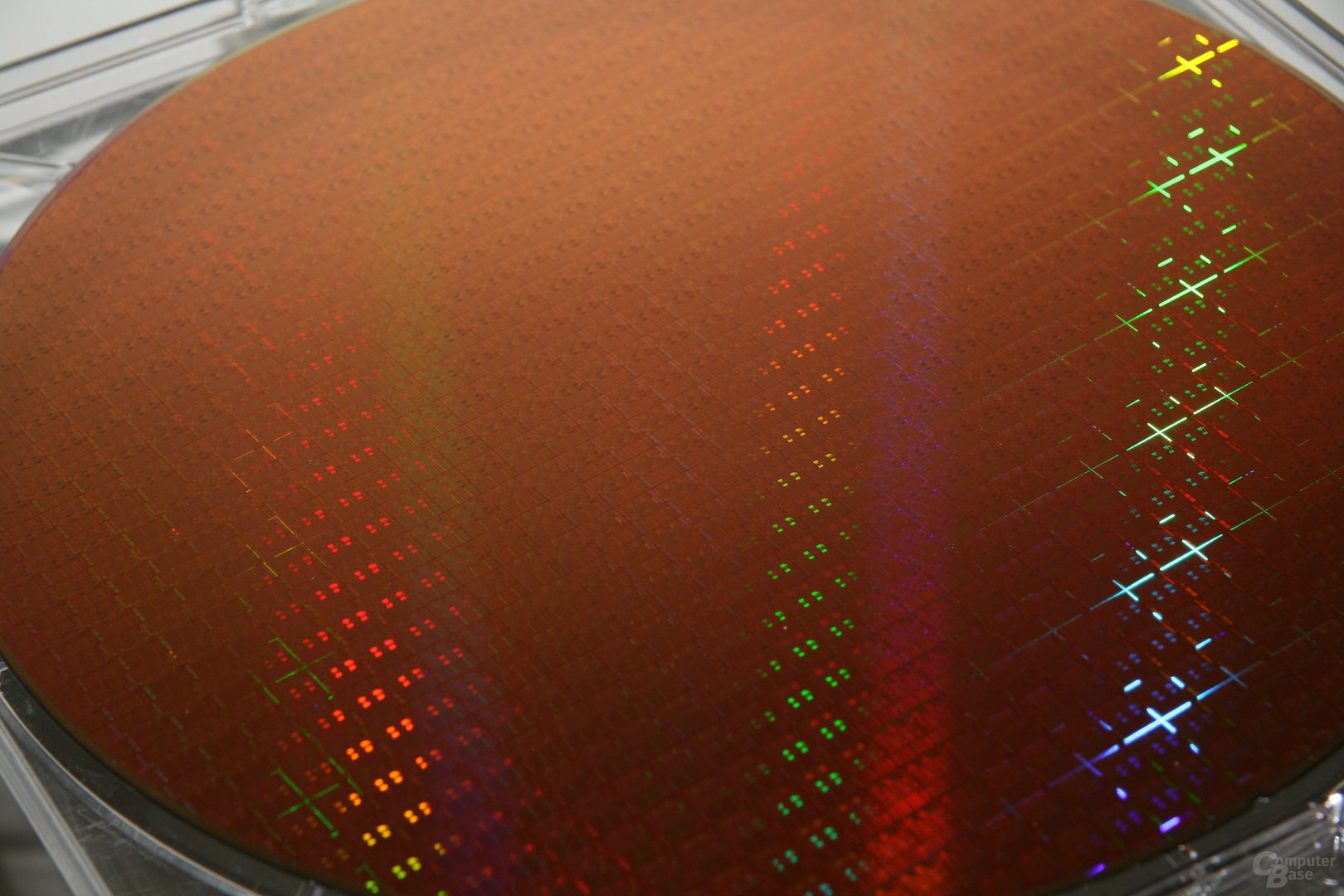 12-Zoll-Wafer mit 32-nm-Chips