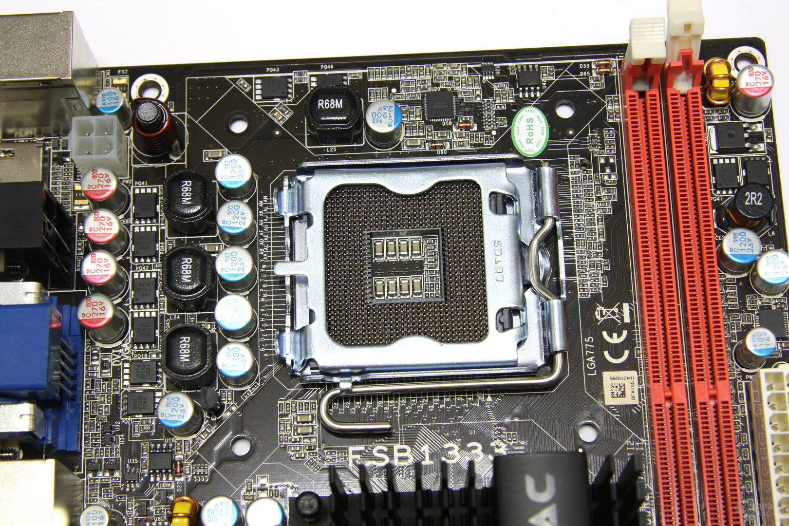 Zotac GeForce 9300 - LGA775