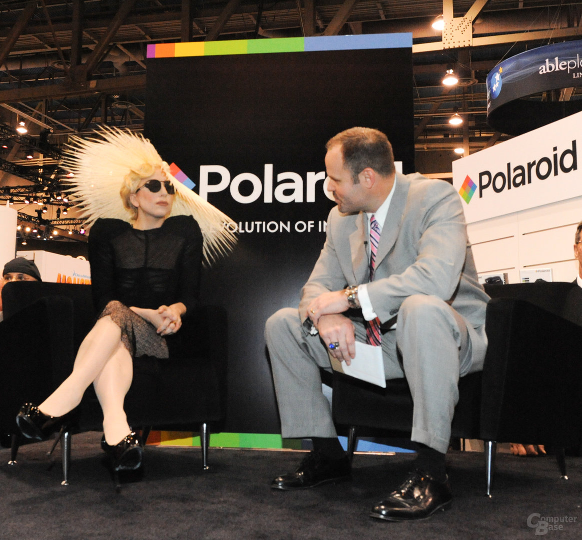 Lady Gaga bei Polaroid