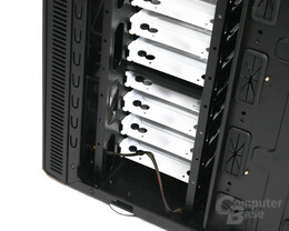 Fractal Design Define R2 – Festplattenhalterung rechts