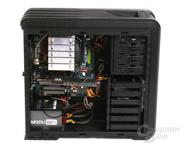 Innenraum mit Hardware