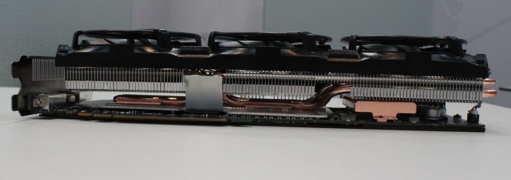 Sapphire Radeon HD 5970 mit 2x 2GByte