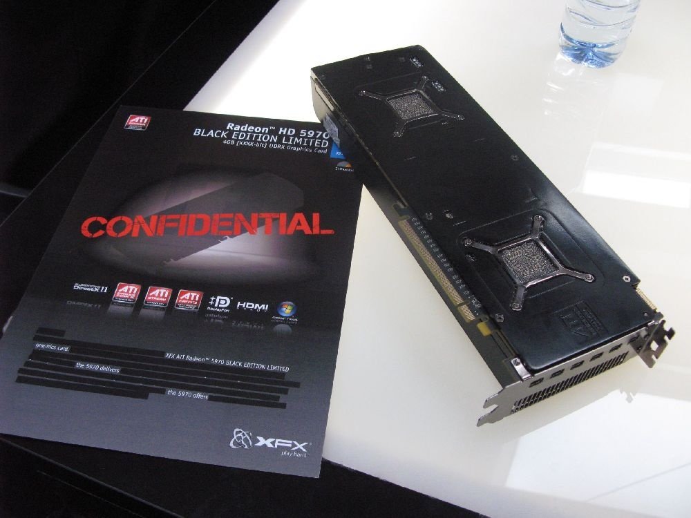 XFX Radeon HD 5970 Black Edition Limited mit 4 GByte und Eyefinity6