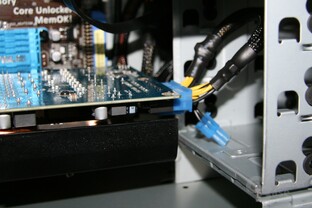 Sehr wenig Platz zum HDD-Käfig