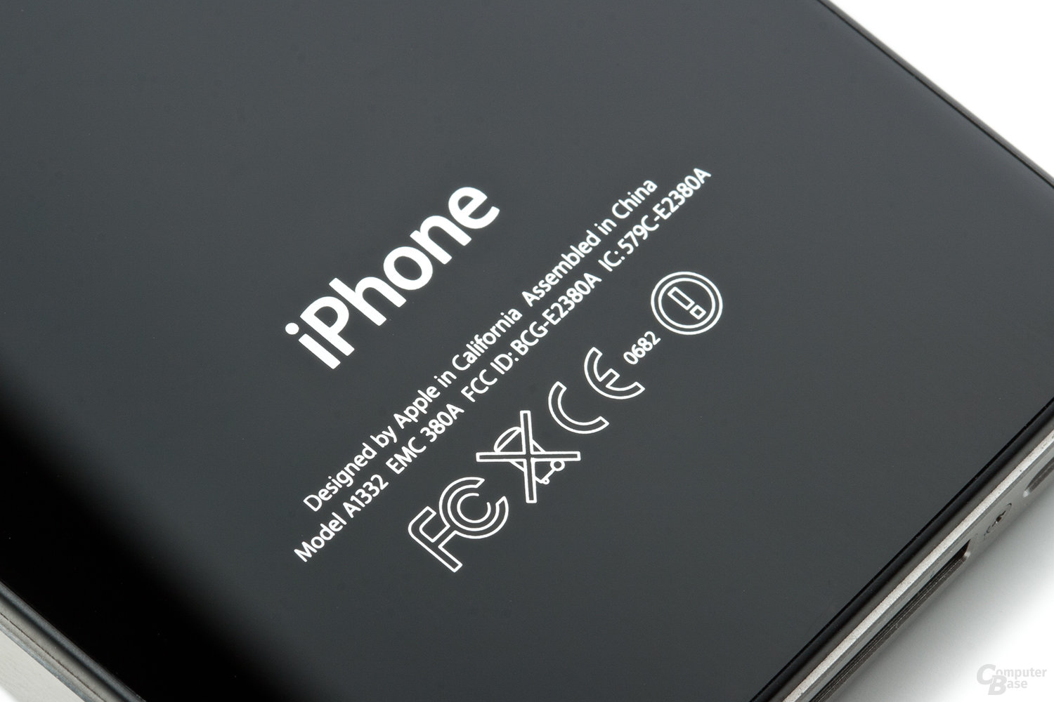 iPhone 4 rückseitiger Schriftzug