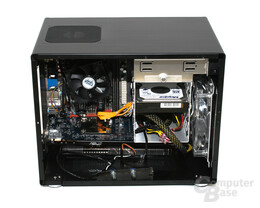 Lian Li PC-Q08 – Innenraum ohne Netzteil