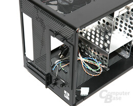 Lian Li PC-Q08 – Slotblenden