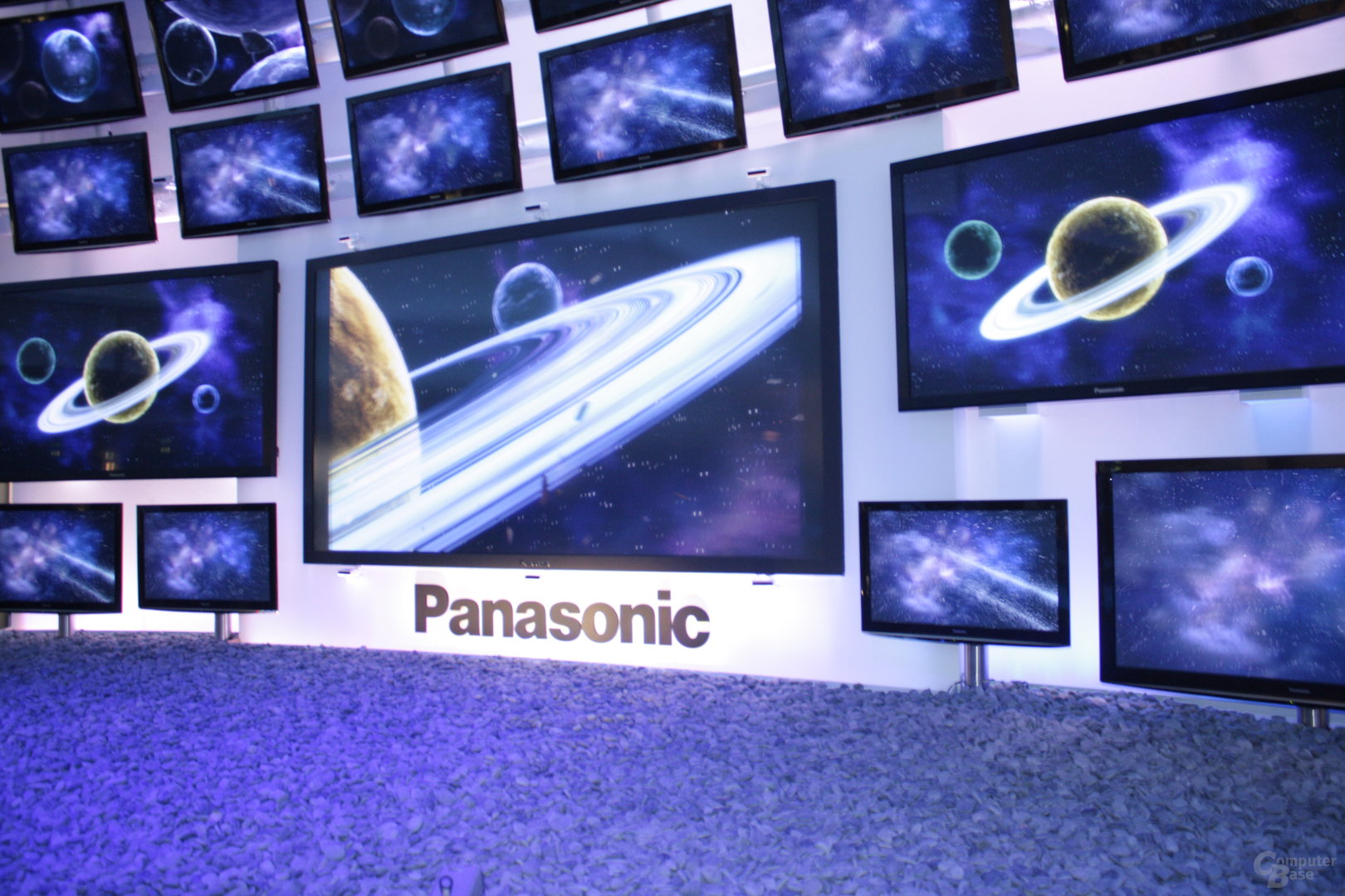 Panasonics 153"-3D-TV