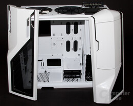 NZXT Phantom – Demontierter Deckel und Front