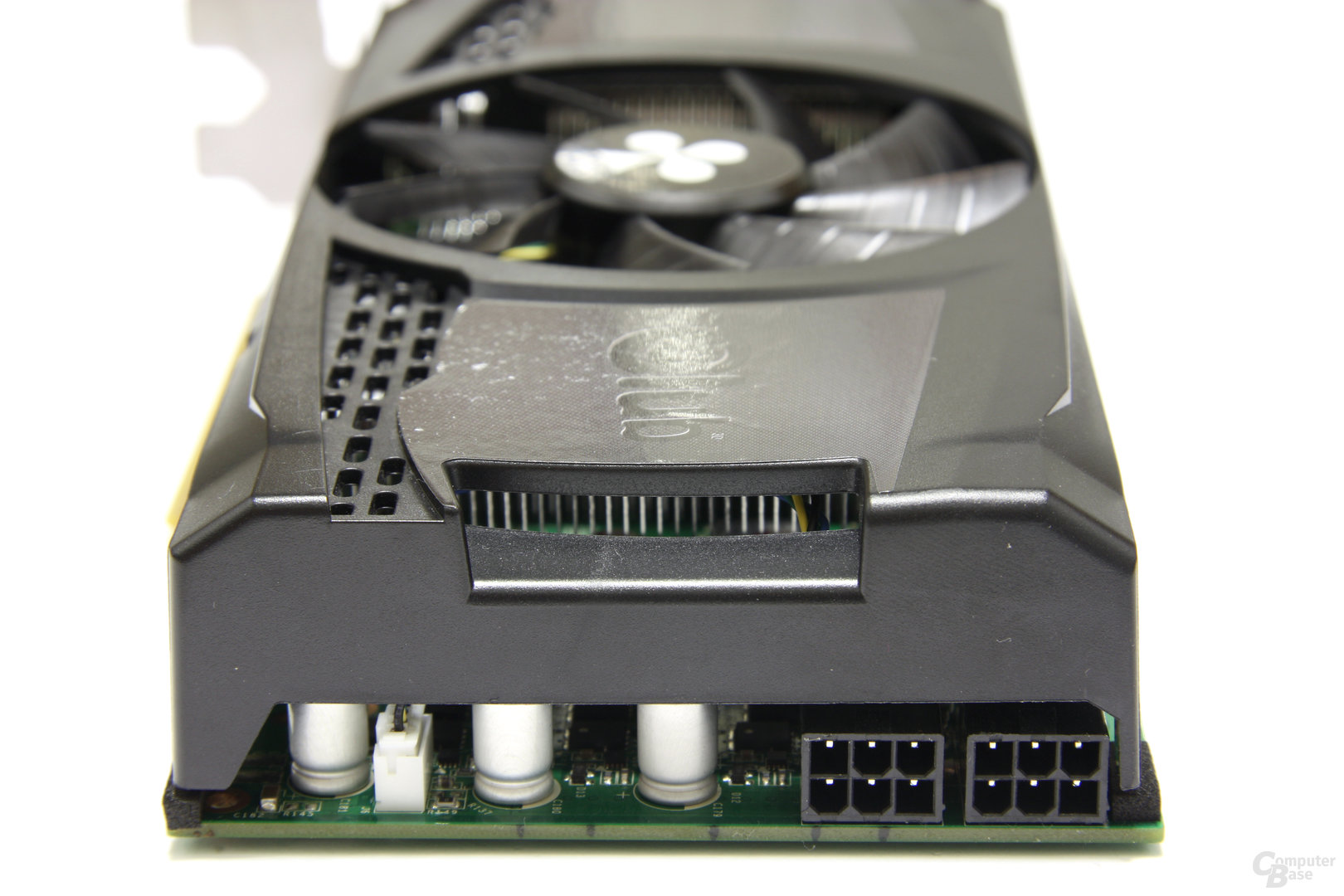 GeForce GTX 460 OC von hinten