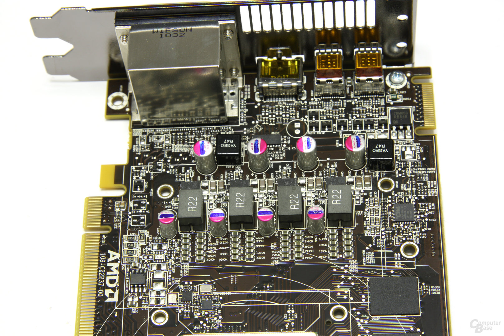 Radeon HD 6870 Stromversorgung