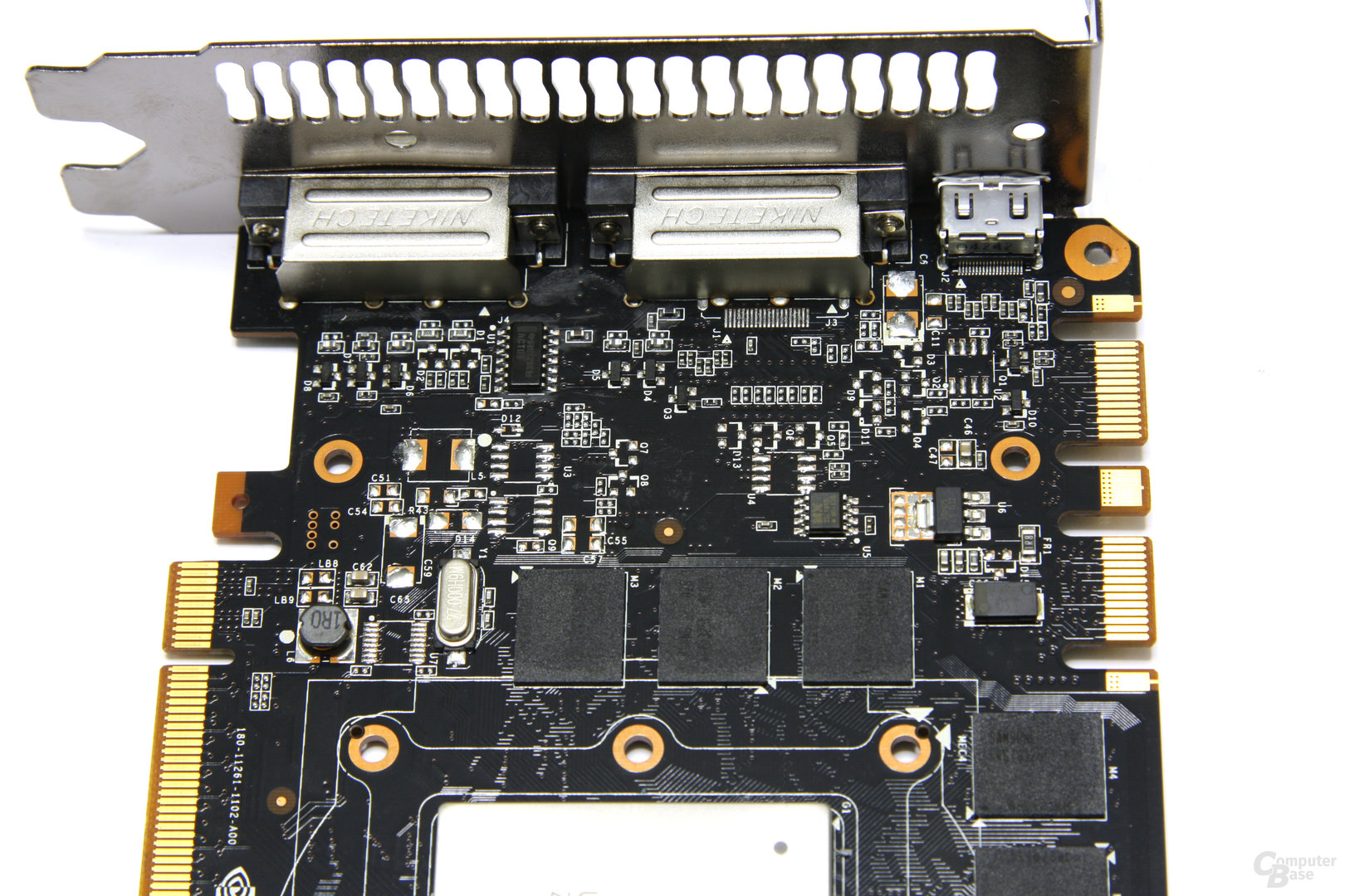 GeForce GTX 580 ohne Kühler Anschlüsse