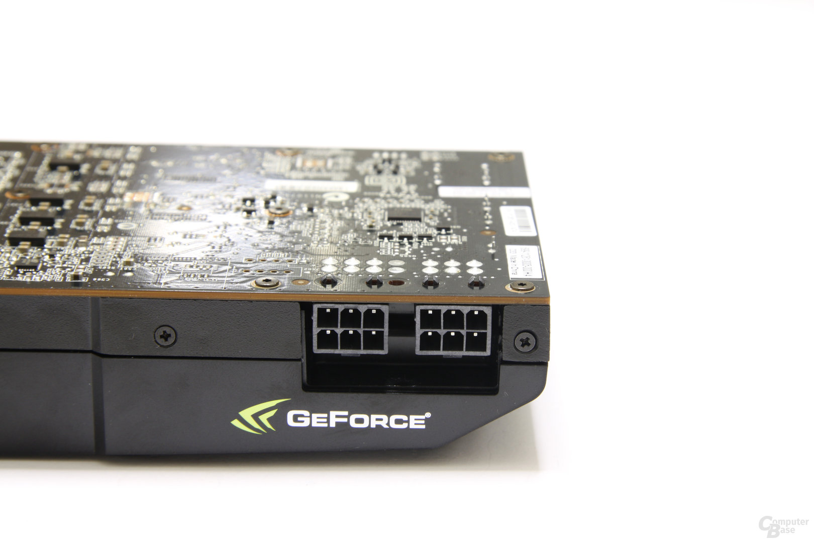 GeForce GTX 570 Stromanschlüsse