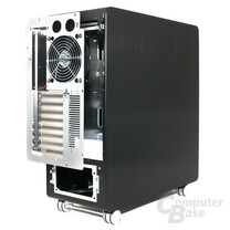 Lian Li PC-V1020B – Demontierter Mainboard-Tray