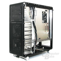 Lian Li PC-V1020B – Innenraum Front rechts